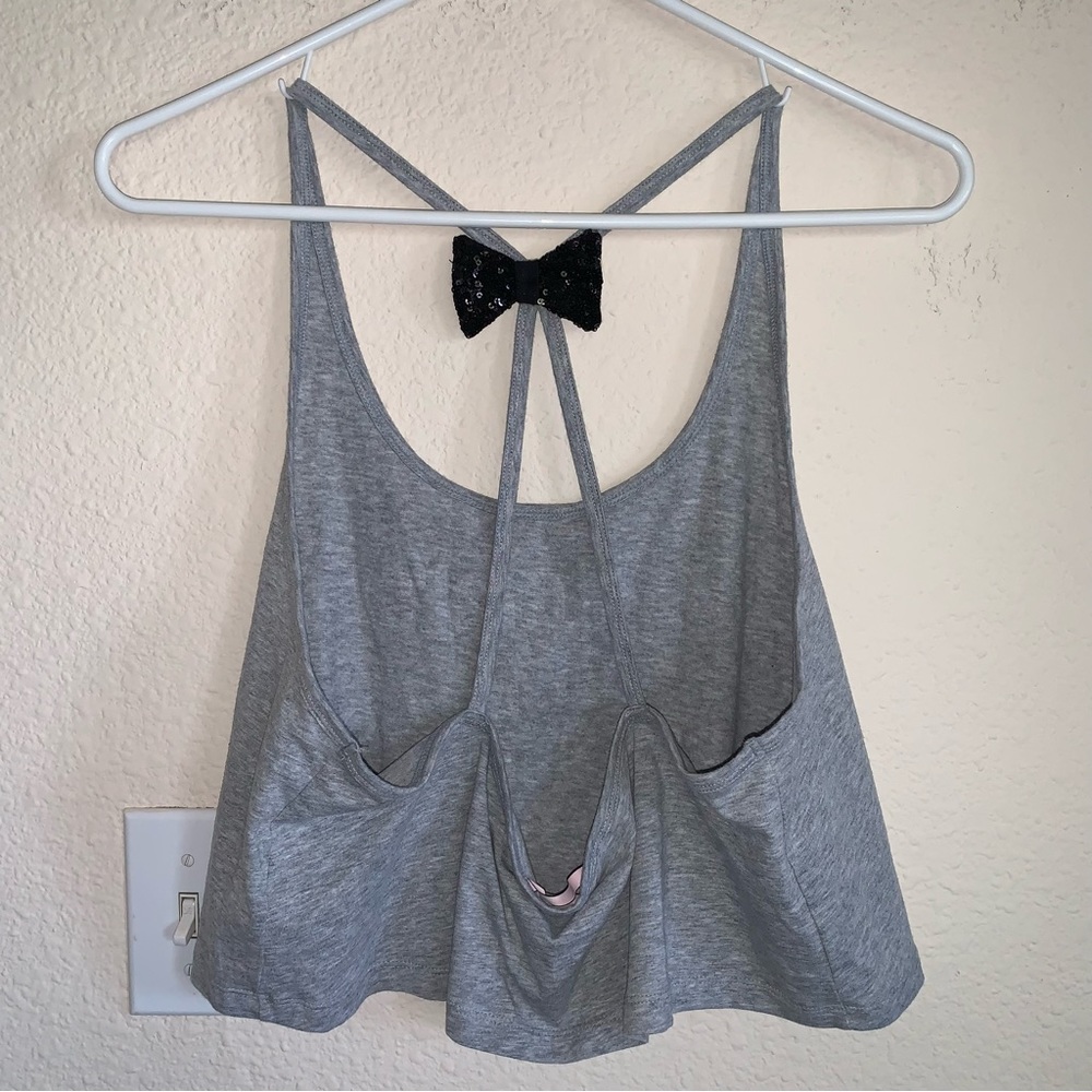 NWOT Victoria’s Secret Gray Strappy Graphic Crop Top - Picture 4 of 14